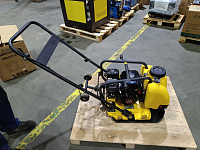 Виброплита TSS-WP100TH  (колесный комплект, бак, двигатель Loncin) уценка